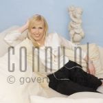 22-04-2004 Monique Collignon Home

[keywords]portret, Smiling, posed[/keywords]